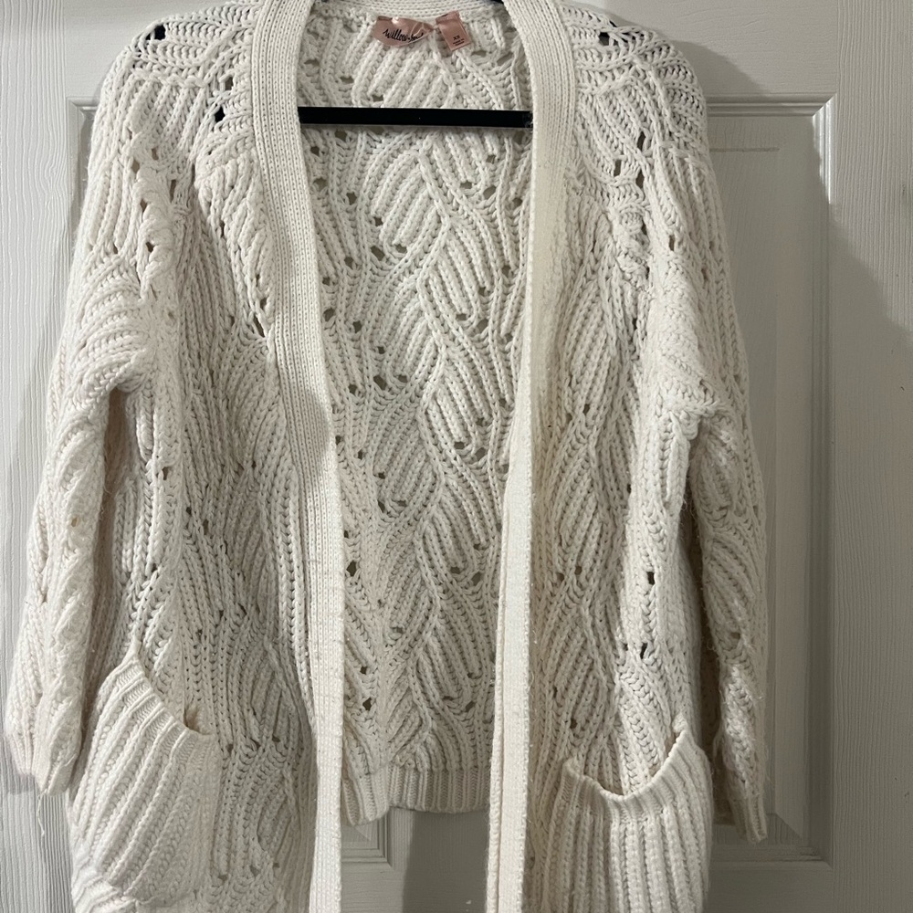 Elegant Cream Knit Cardigan